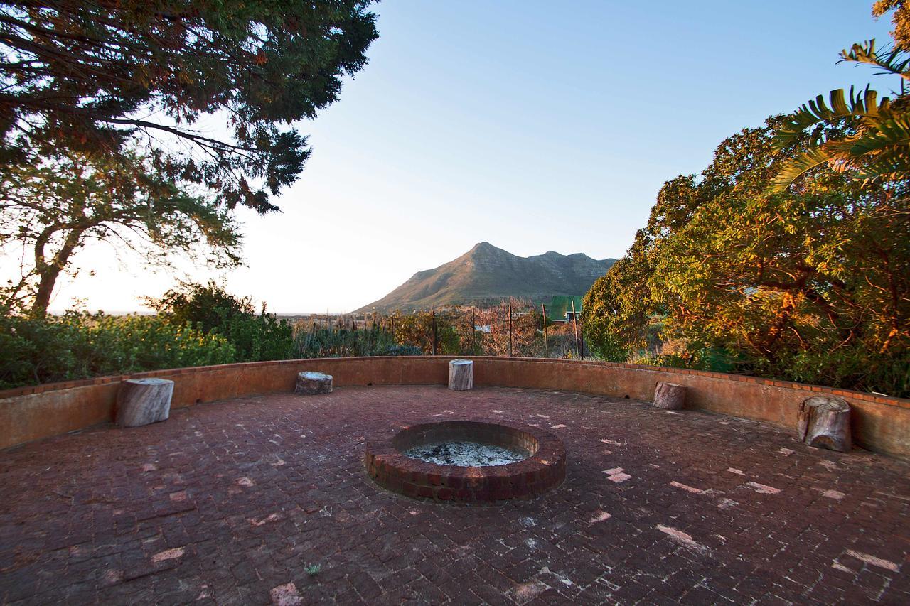 Wild Rose Country Lodge Noordhoek Buitenkant foto